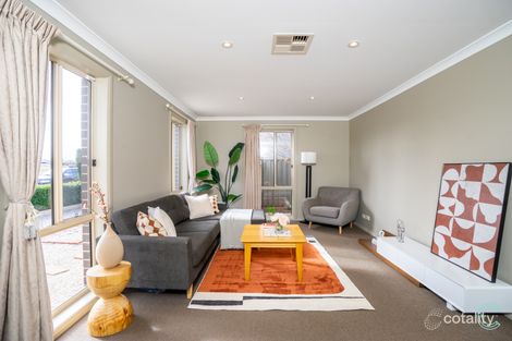 Property photo of 10 Oodgeroo Avenue Franklin ACT 2913