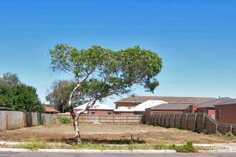 202 Civic Pde, Altona, VIC 3018