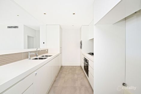 Property photo of 25/27-33 Peninsula Drive Breakfast Point NSW 2137