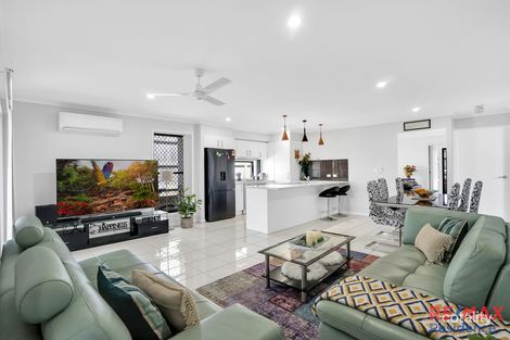 4 Mount Glorious St, Park Ridge, QLD 4125