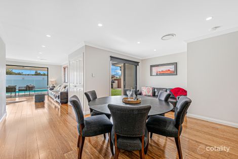 Property photo of 70 Greenmeadows Crescent Toongabbie NSW 2146