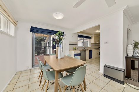 Property photo of 7 Line Place Weetangera ACT 2614
