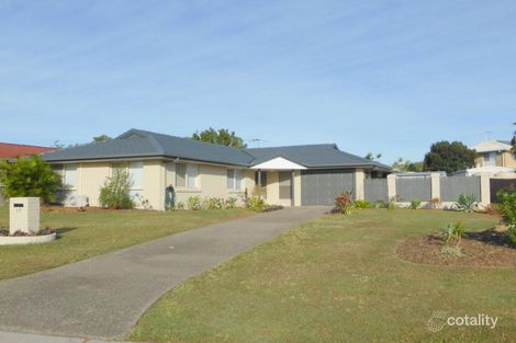 17 Linthaven Dr, Rothwell, QLD 4022