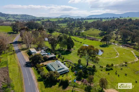 553 Sandy Creek Rd, Sandy Creek, VIC 3695