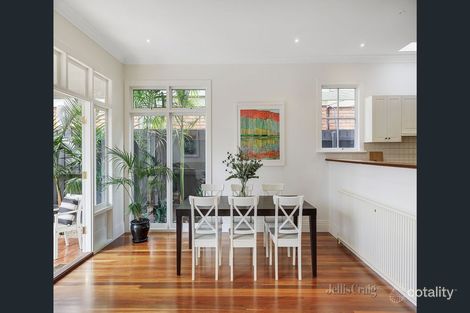 Property photo of 31 Broomfield Road Hawthorn East VIC 3123