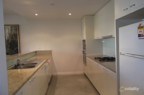 Property photo of 305/30 St Andrews Place East Melbourne VIC 3002