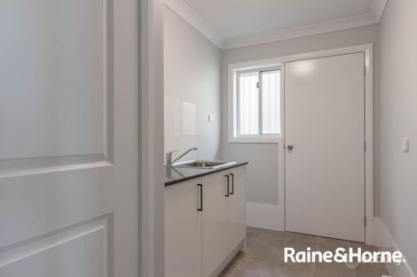 Property photo of 18 Burlington Rise Kelso NSW 2795