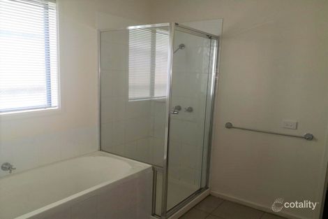 Property photo of 10/120 Ahern Road Pakenham VIC 3810