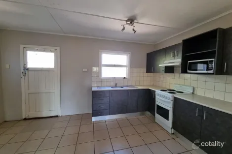 Property photo of 3/90 Webb Street Townview QLD 4825