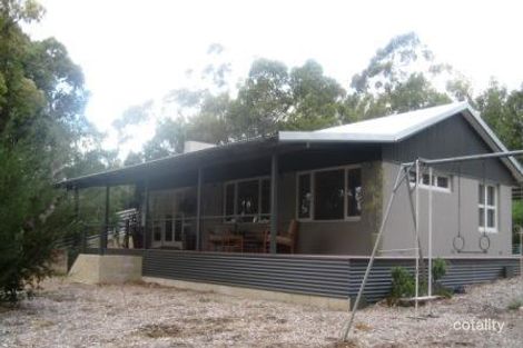 Property photo of 50 George Road Lesmurdie WA 6076