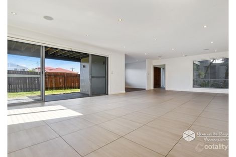 Property photo of 2 Edith Street Marks Point NSW 2280