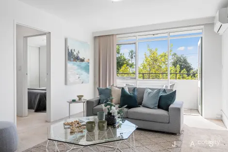 4/43-45 Ballarat Rd, Footscray, VIC 3011