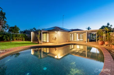 Property photo of 17 Mackay Close Bundall QLD 4217