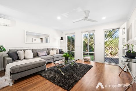 Property photo of 40 Birkenhead Crescent Forest Lake QLD 4078