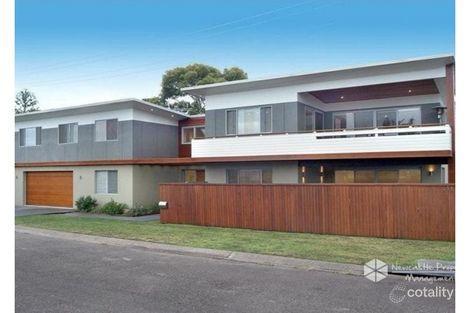 Property photo of 2 Edith Street Marks Point NSW 2280
