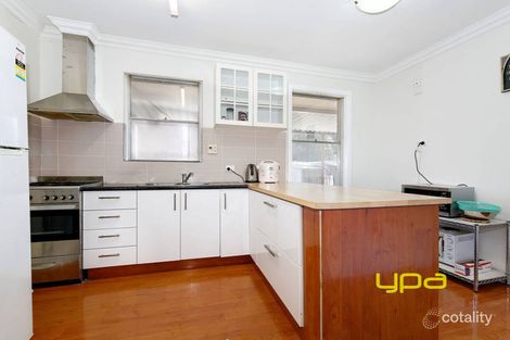 Property photo of 4 Julian Street Werribee VIC 3030