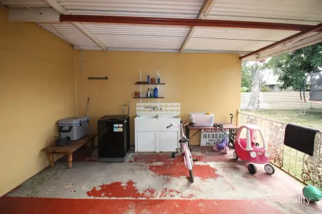 Property photo of 36 Hackett Terrace Richmond Hill QLD 4820