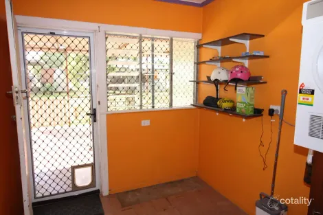 Property photo of 36 Hackett Terrace Richmond Hill QLD 4820