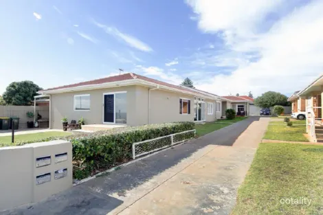 2/38 Esplanade, Christies Beach, SA 5165