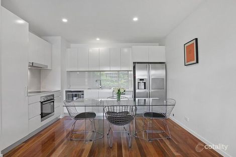 Property photo of 19/2 Emily Way Varsity Lakes QLD 4227