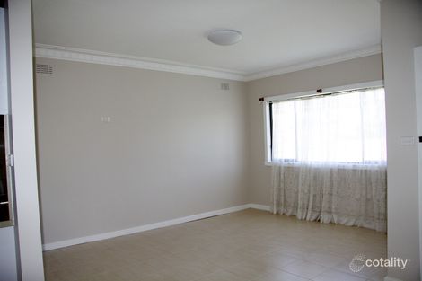 Property photo of 1/4 Laura Street Lakes Entrance VIC 3909