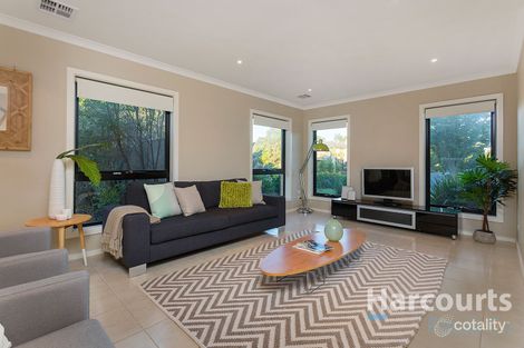 Property photo of 39 Hawkstowe Parade South Morang VIC 3752