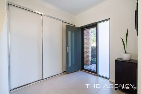 Property photo of 16/18 Deanmore Bend Hammond Park WA 6164