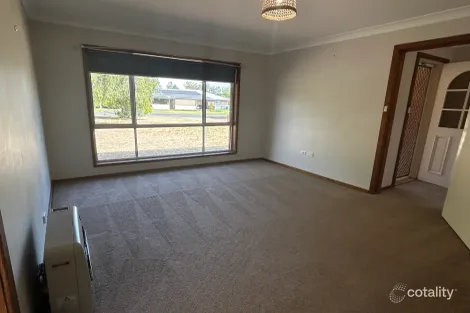 Property photo of 28 Dunrobin Street Coolamon NSW 2701