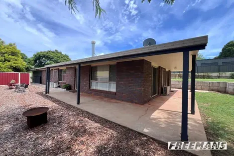 27 NOLAN DR, KINGAROY, QLD 4610