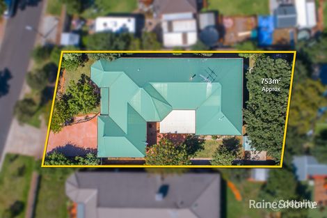 Property photo of 14 Citriodora Circuit Sunbury VIC 3429