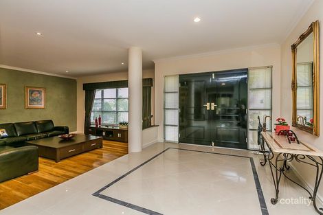 Property photo of 11 Lacrosse Rise Sorrento WA 6020