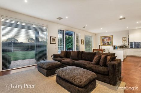 Property photo of 23 Lumeah Road Caulfield North VIC 3161
