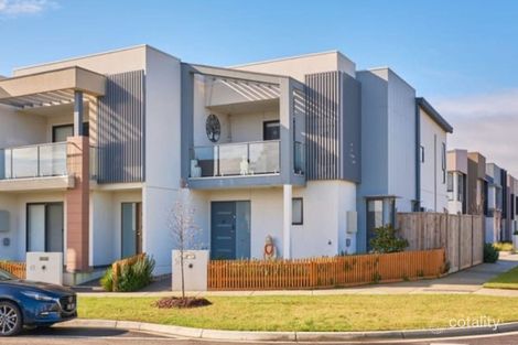 Property photo of 51 Flicka Boulevard Cranbourne West VIC 3977