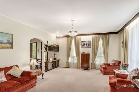 Property photo of 12 Leeds Road Mount Waverley VIC 3149