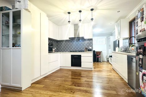 60 Peppermint Gr, Knoxfield, VIC 3180