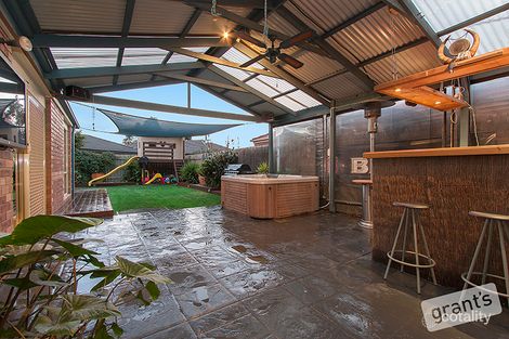 Property photo of 13 Kinsale View Berwick VIC 3806