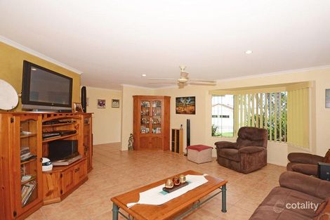 Property photo of 137 Ibis Boulevard Eli Waters QLD 4655