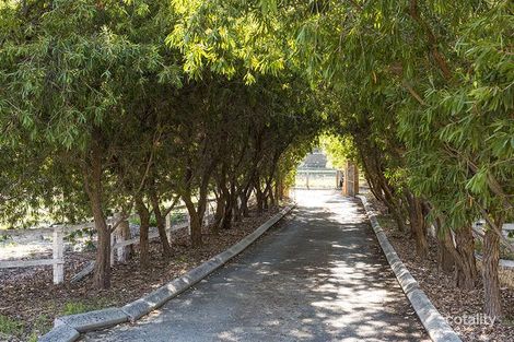 Property photo of 43 Leschenaultia Way Maida Vale WA 6057