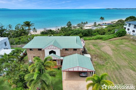 Property photo of 19 Sunrise Place Blacks Beach QLD 4740