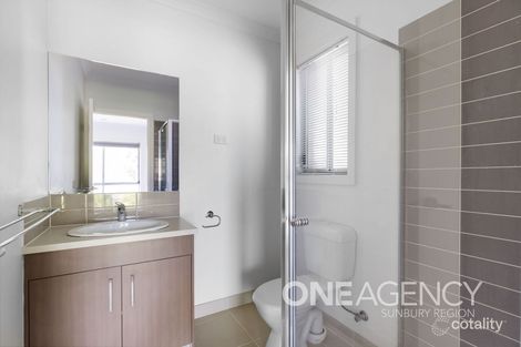 Property photo of 2/5 Bannermann Street Sunbury VIC 3429