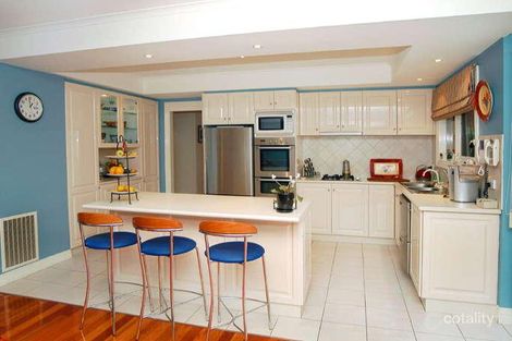 Property photo of 3 Maverick Close Doncaster VIC 3108