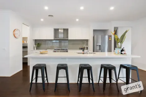 Property photo of 20 Macumba Drive Clyde North VIC 3978