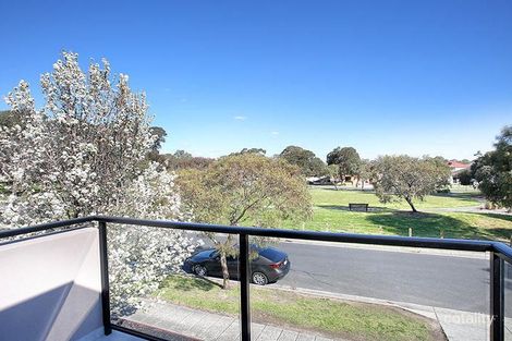 Property photo of 6 Ratcliffe Way Lynbrook VIC 3975