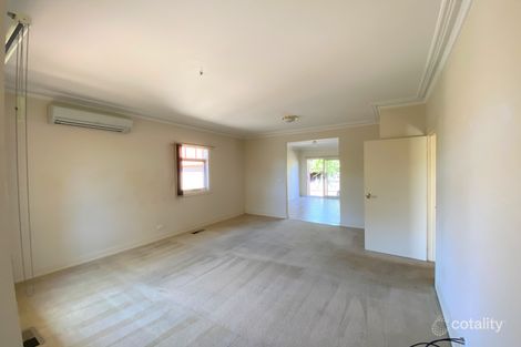 Property photo of 2/8 Elbena Grove Carnegie VIC 3163