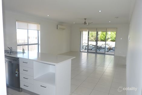 Property photo of 11 Kennedy Close Glen Eden QLD 4680
