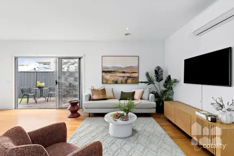 2/69 Corrigan Ave, Brooklyn, VIC 3012
