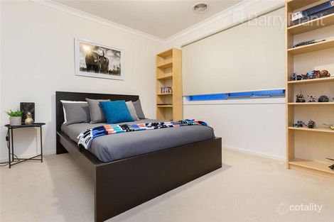 Property photo of 13 Edgecomb Street Keysborough VIC 3173