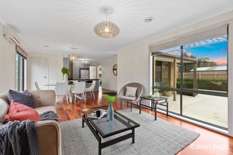 27a Kingston Ave, Pakenham, VIC 3810