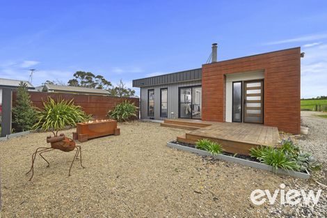 Property photo of 111 Bayview Avenue Tenby Point VIC 3984