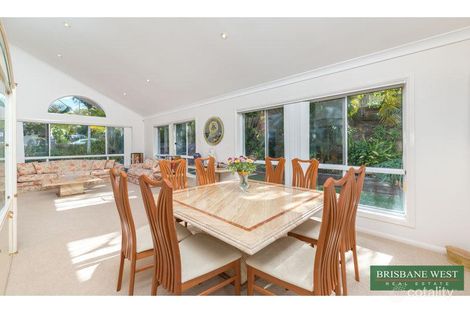 Property photo of 33 Ngeringa Crescent Chapel Hill QLD 4069